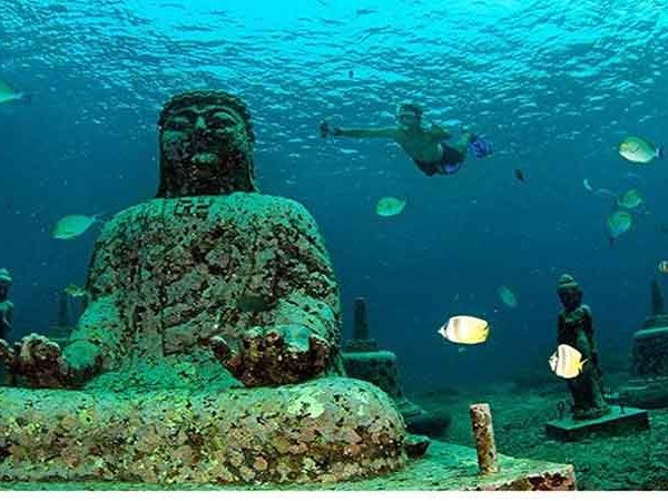 Buddha Temple Nusa Penida – Tujuan Diving dan Snorkling  yang berbeda