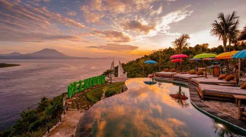 10 Tempat Wisata di Nusa Penida Dengan View Keren