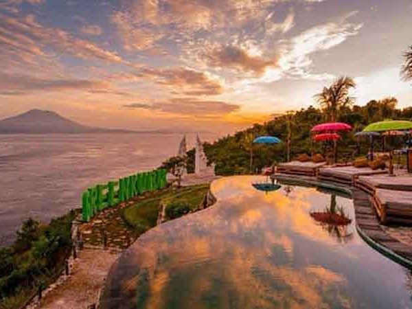 10 Tempat Wisata di Nusa Penida Dengan View Keren